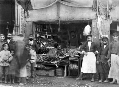 Étal de marché à Saint-Pétersbourg, vers 1900 - Russian Photographer